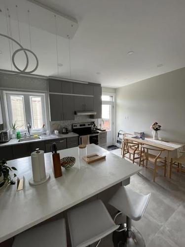 4 bedrooms apartment for rent in Montreal - Le Plateau-Mont-Royal — photo 9