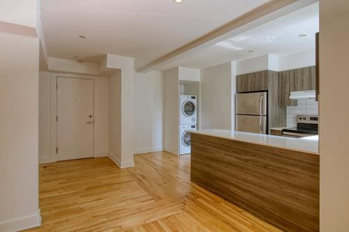 2 bedrooms apartment for rent in Montreal - Ville-Marie — photo 3