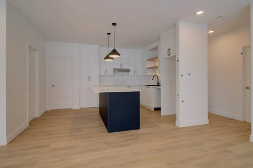 3 bedrooms apartment for rent in Sherbrooke — photo 13