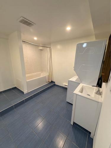 2 bedrooms apartment for rent in Montreal - Le Plateau-Mont-Royal — photo 11