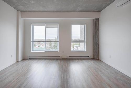 2 bedrooms apartment for rent in Laval — photo 10