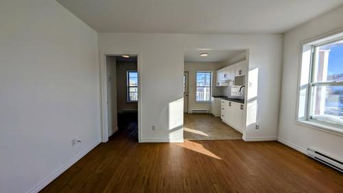 2 bedrooms apartment for rent in Sherbrooke — photo 9