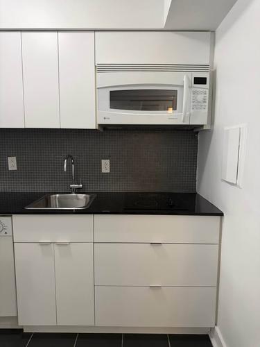 Studio for rent in Montreal - Ville-Marie — photo 7