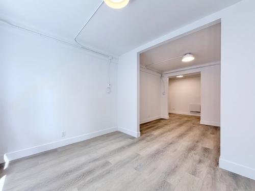 2 bedrooms apartment for rent in Montreal - Côte-des-Neiges–Notre-Dame-de-Grâce — photo 7