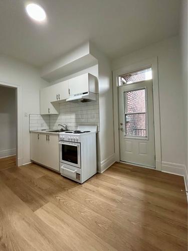 1 bedroom apartment for rent in Montreal - Ville-Marie — photo 2