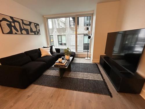 2 bedrooms apartment for rent in Montreal - Ville-Marie — photo 3