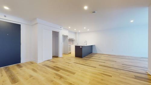 2 bedrooms apartment for rent in Laval — photo 10