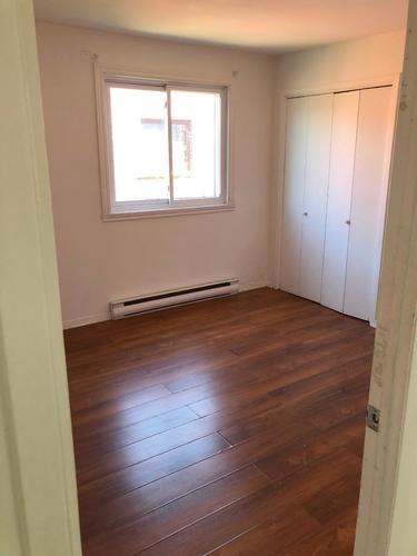 4 bedrooms apartment for rent in Montreal - Ahuntsic-Cartierville — photo 6
