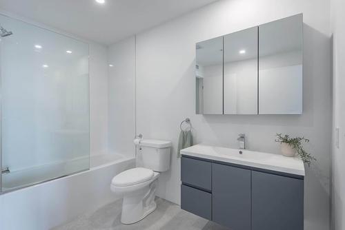 2 bedrooms apartment for rent in Laval — photo 18