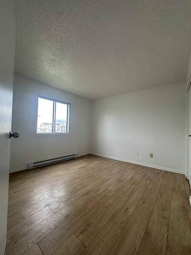 2 bedrooms apartment for rent in Laval — photo 3