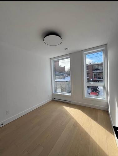 2 bedrooms apartment for rent in Montreal - Ville-Marie — photo 3