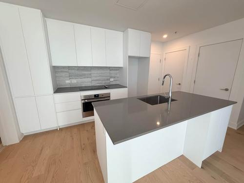 2 bedrooms apartment for rent in Montreal - Ville-Marie — photo 6