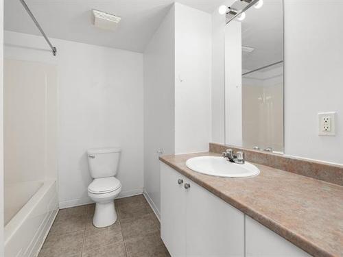 Appartement de 2 chambres à louer à Laval — photo 18