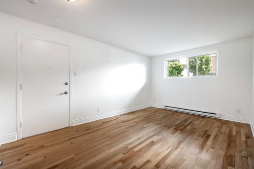 Appartement de 3 chambres à louer à Longueuil — photo 2