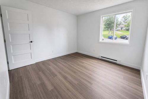 2 bedrooms apartment for rent in Sherbrooke — photo 5