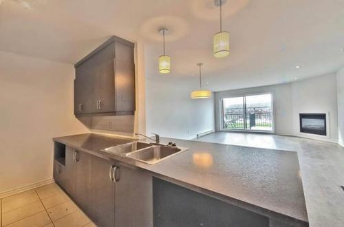 3 bedrooms apartment for rent in Laval — photo 7