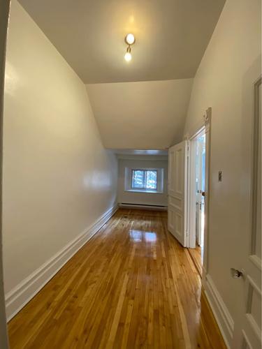 4 bedrooms apartment for rent in Montreal - Le Plateau-Mont-Royal — photo 8