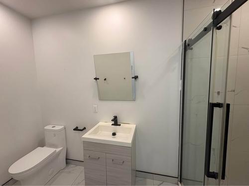 Studio for rent in Montreal - Ville-Marie — photo 2