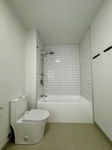 2 bedrooms apartment for rent in Sherbrooke — photo 9