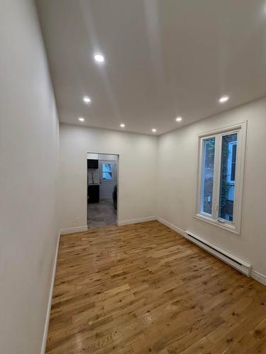 2 bedrooms apartment for rent in Montreal - Ville-Marie — photo 4