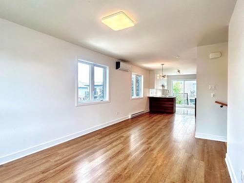 Appartement de 3 chambres à louer à Longueuil — photo 2