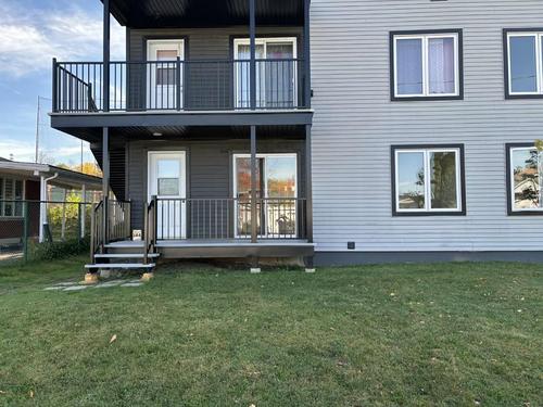 2 bedrooms apartment for rent in Sherbrooke — photo 2