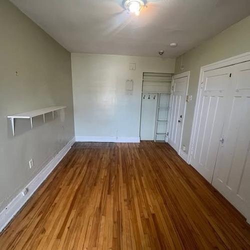 Studio for rent in Montreal - Le Plateau-Mont-Royal — photo 13