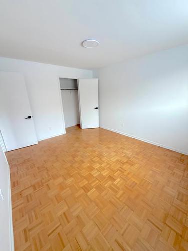 3 bedrooms apartment for rent in Laval — photo 10