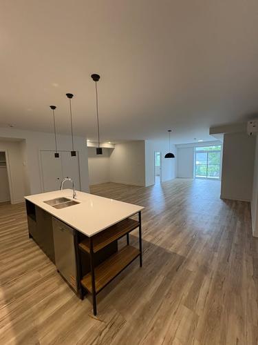 Appartement de 2 chambres à louer à Longueuil — photo 2