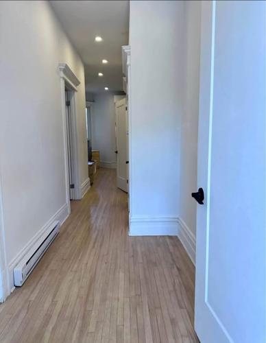 4 bedrooms apartment for rent in Montreal - Le Plateau-Mont-Royal — photo 8