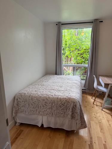 4 bedrooms apartment for rent in Montreal - Le Plateau-Mont-Royal — photo 8