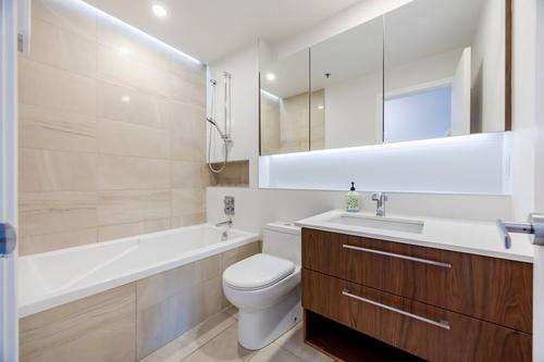 2 bedrooms apartment for rent in Montreal - Ville-Marie — photo 15