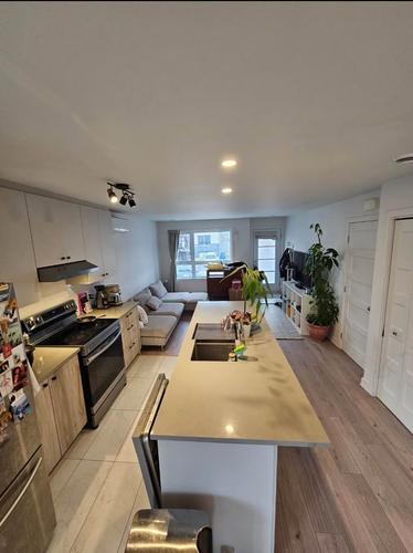 Appartement de 3 chambres à louer à Longueuil — photo 2