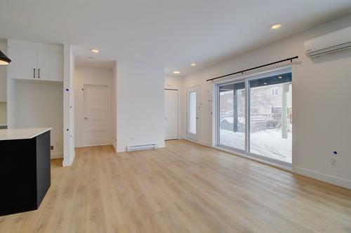 3 bedrooms apartment for rent in Sherbrooke — photo 7