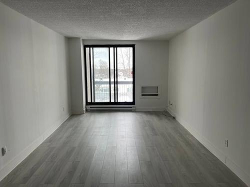 Appartement de 2 chambres à louer à Laval — photo 2
