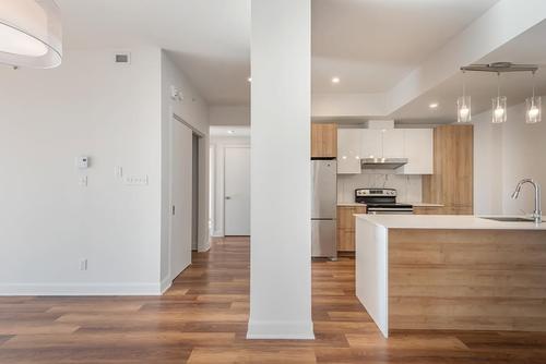2 bedrooms apartment for rent in Laval — photo 14