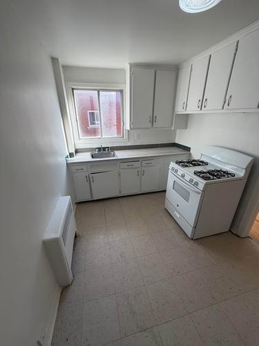 2 bedrooms apartment for rent in Montreal - Côte-des-Neiges–Notre-Dame-de-Grâce — photo 11