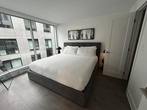 2 bedrooms apartment for rent in Montreal - Ville-Marie — photo 5