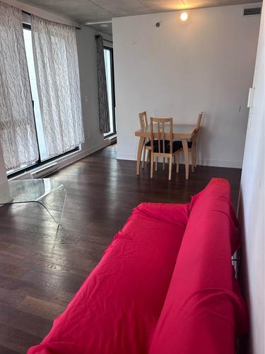 2 bedrooms apartment for rent in Montreal - Ville-Marie — photo 4