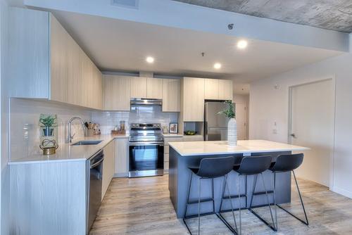 2 bedrooms apartment for rent in Laval — photo 2