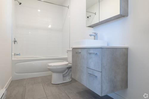 Appartement de 3 chambres à louer à Laval — photo 6