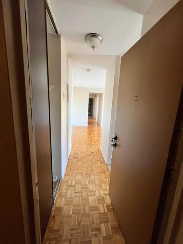 2 bedrooms apartment for rent in Laval — photo 3