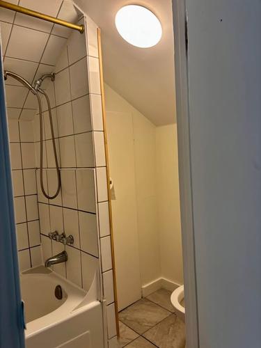Studio for rent in Québec - La Cité-Limoilou — photo 13