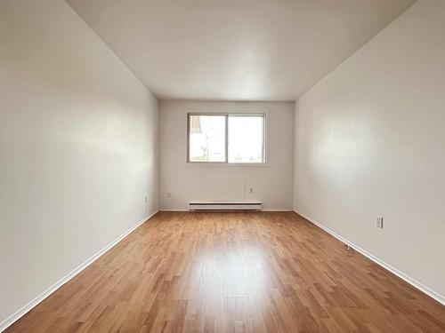 2 bedrooms apartment for rent in Laval — photo 7