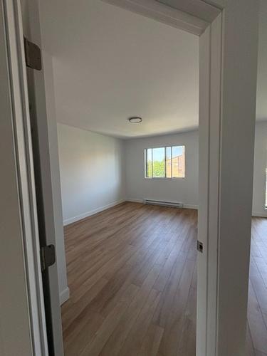 2 bedrooms apartment for rent in Laval — photo 9