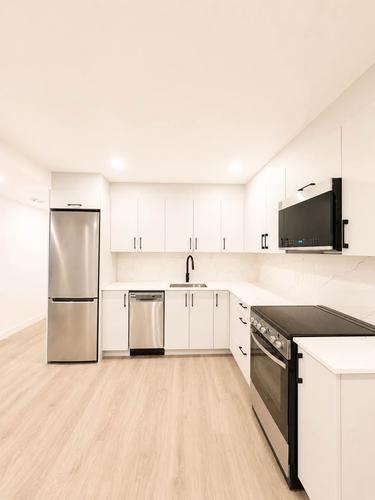 Appartement de 2 chambres à louer à Montreal - Ville-Marie — photo 2