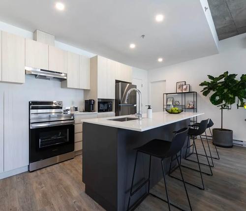 2 bedrooms apartment for rent in Laval — photo 6