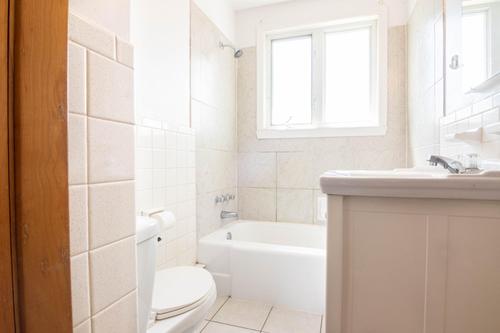 2 bedrooms apartment for rent in Sherbrooke — photo 13