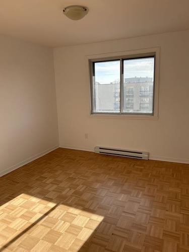 2 bedrooms apartment for rent in Laval — photo 9