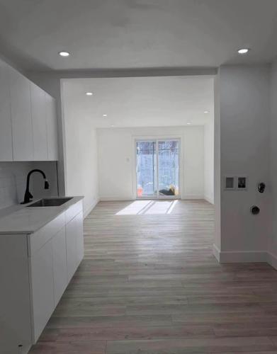 2 bedrooms apartment for rent in Montreal - Le Plateau-Mont-Royal — photo 2